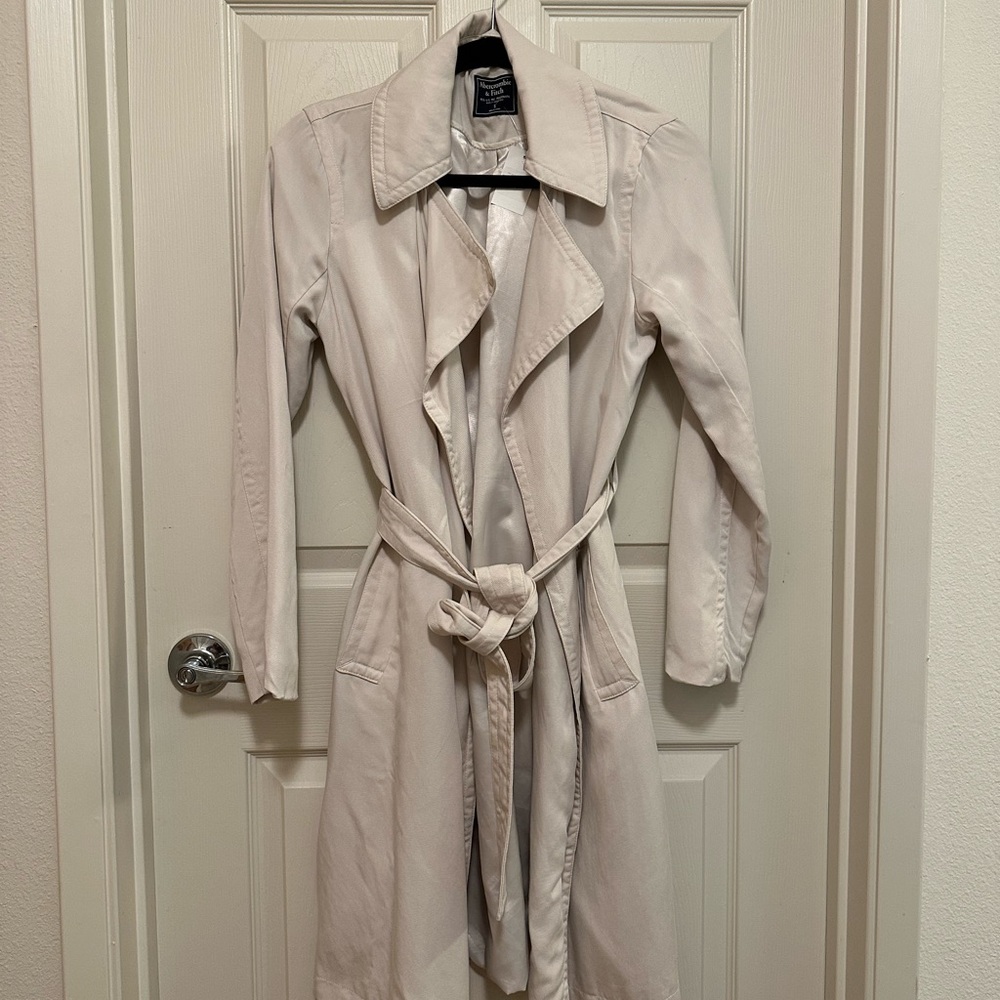 NWT Abercrombie and Fitch Trench Coat